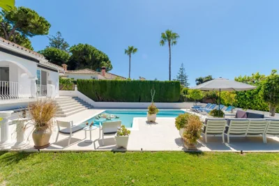 Modern villa with Heated Pool & BBQ Next to the Beach — foto 8