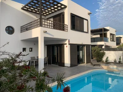 Modern villa with sea views — 写真 4