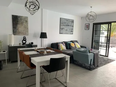 Modern villa with sea views — 写真 10