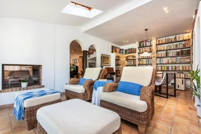 MOLINER PREMIUM VILLA by MAINVILLAS your home a 5-minute drive from LLenaire Beach — 写真 4