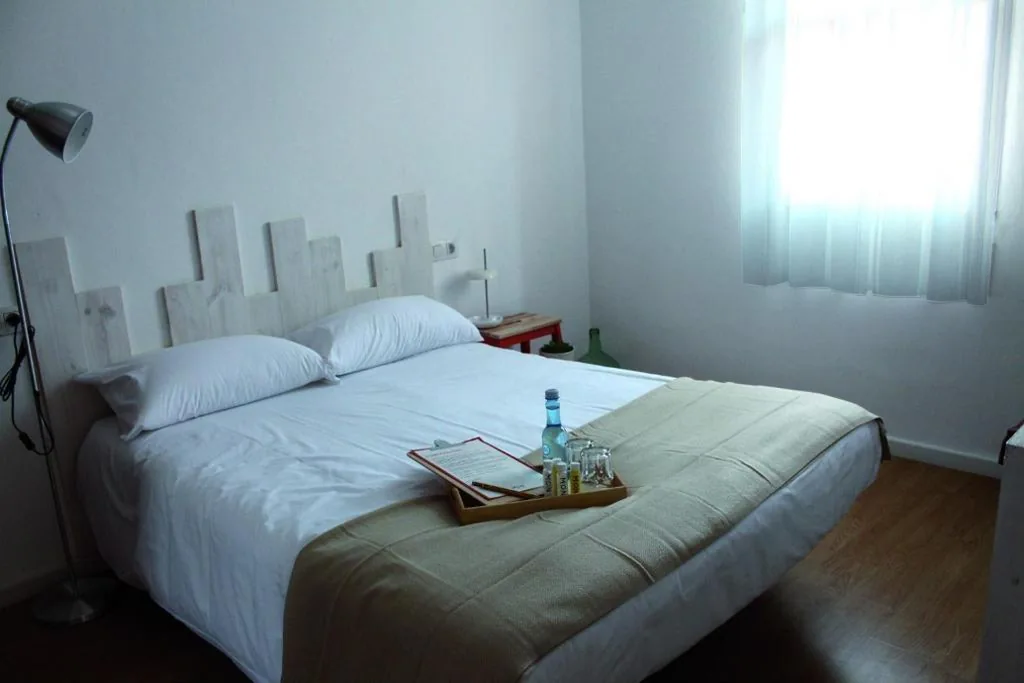 Doppelzimmer mit eigenem Bad — MON ComeySueña Guesthouse