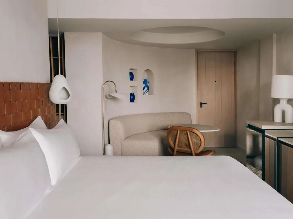 Deluxe Room with Extra-Large Double Bed — Mondrian Beach Lifestyle Resort By Accor