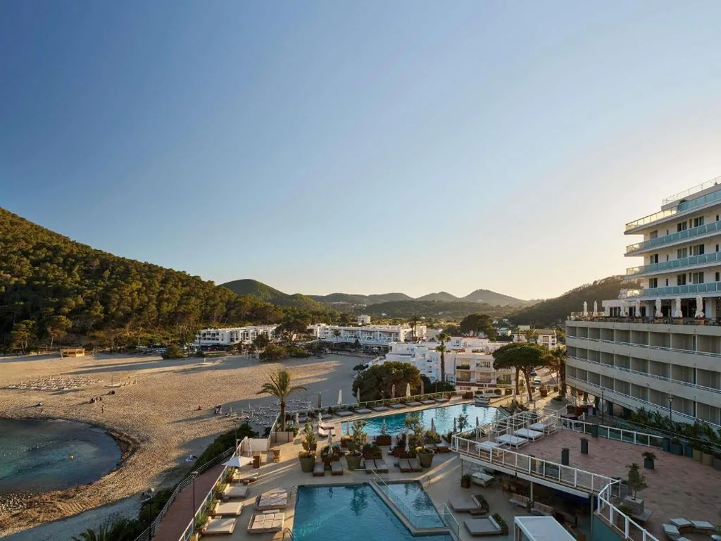 Mondrian Suite — Mondrian Beach Lifestyle Resort By Accor