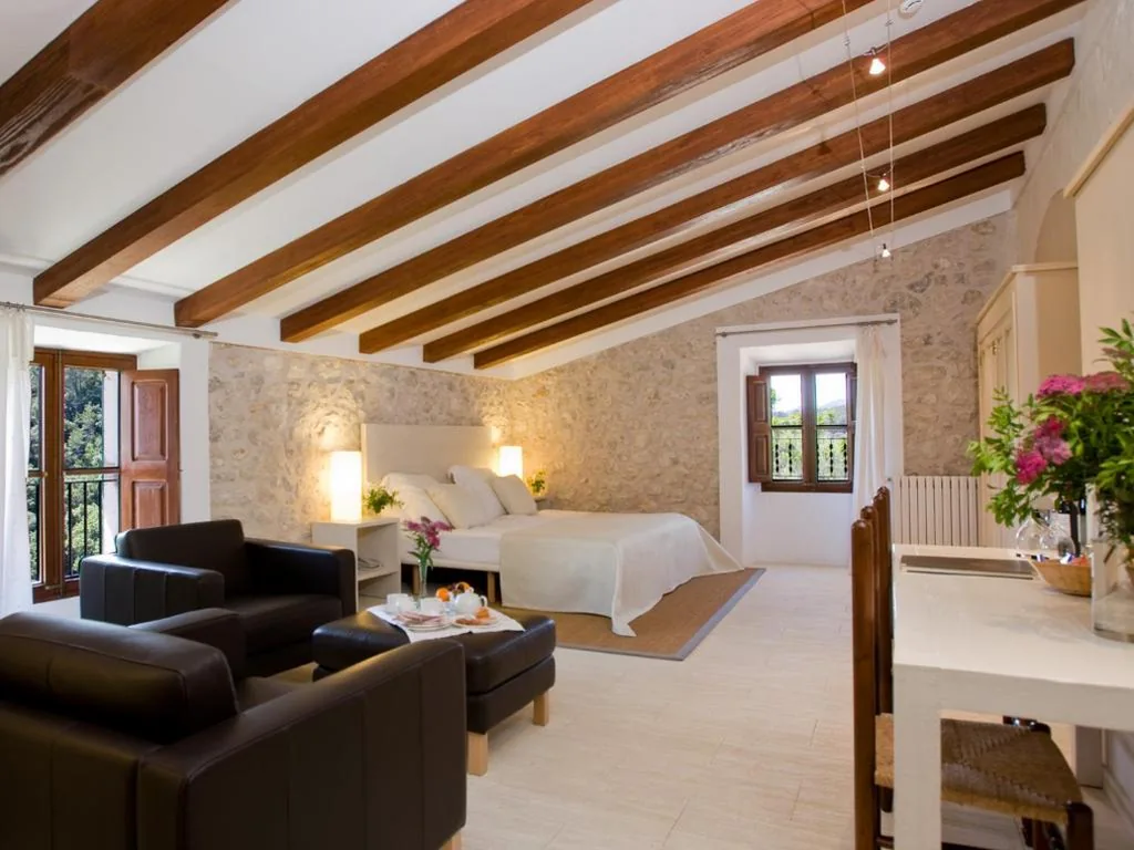 Suite — Monnàber Vell