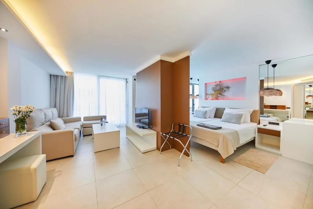 Suite Junior - Swim Up — Monsuau Cala D'Or Hotel 4 Sup - Adults Only