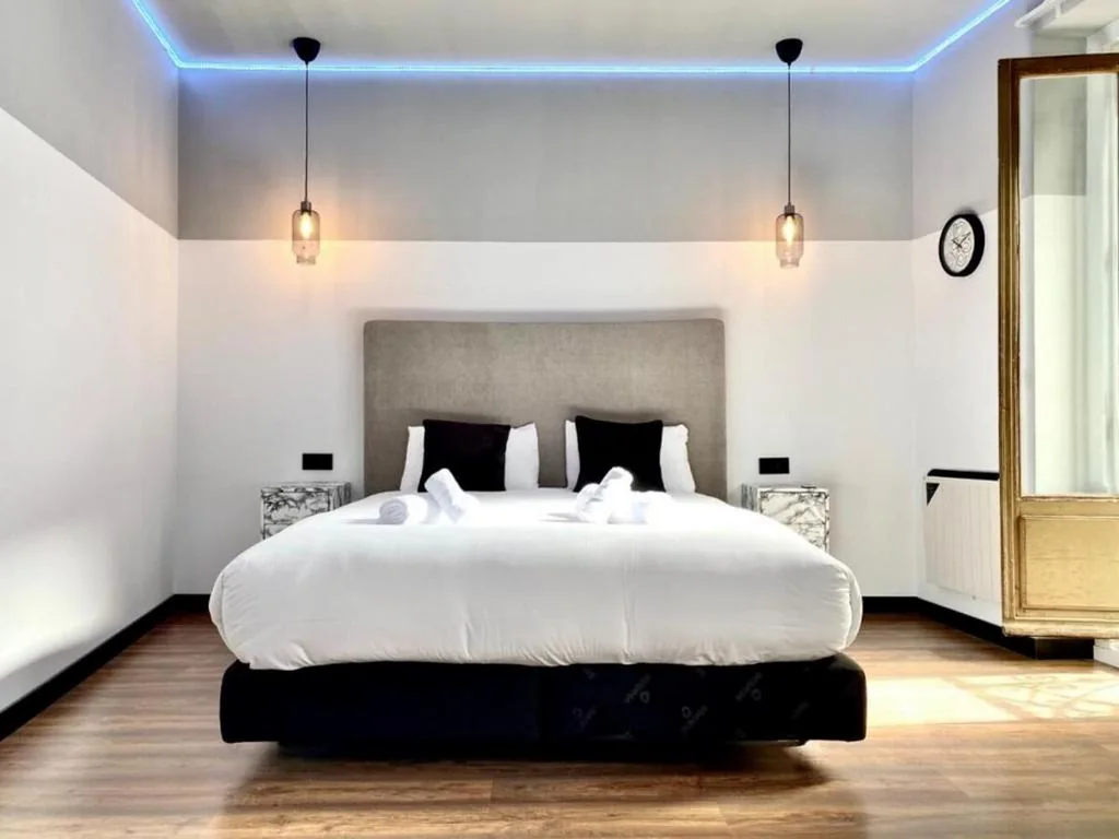 Quarto Duplo com casa de banho privativa — Montera Center Madrid
