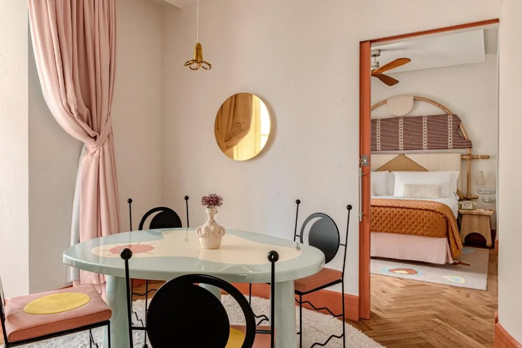 Suite mit Blick auf den Yachthafen — Montesol Experimental Ibiza
