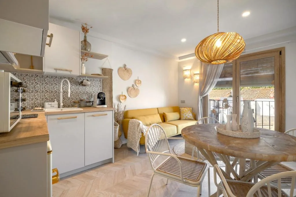 Apartamento Deluxe de 2 quartos com varanda — Montroig 5 hotel boutique