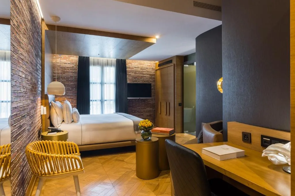 Habitación Deluxe — Monument Hotel