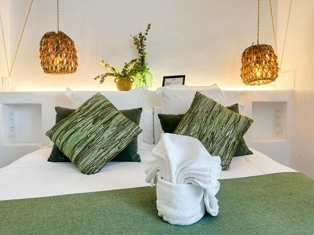 Superior Double Room - 1 or 2 Beds — Moona Hostal Altea