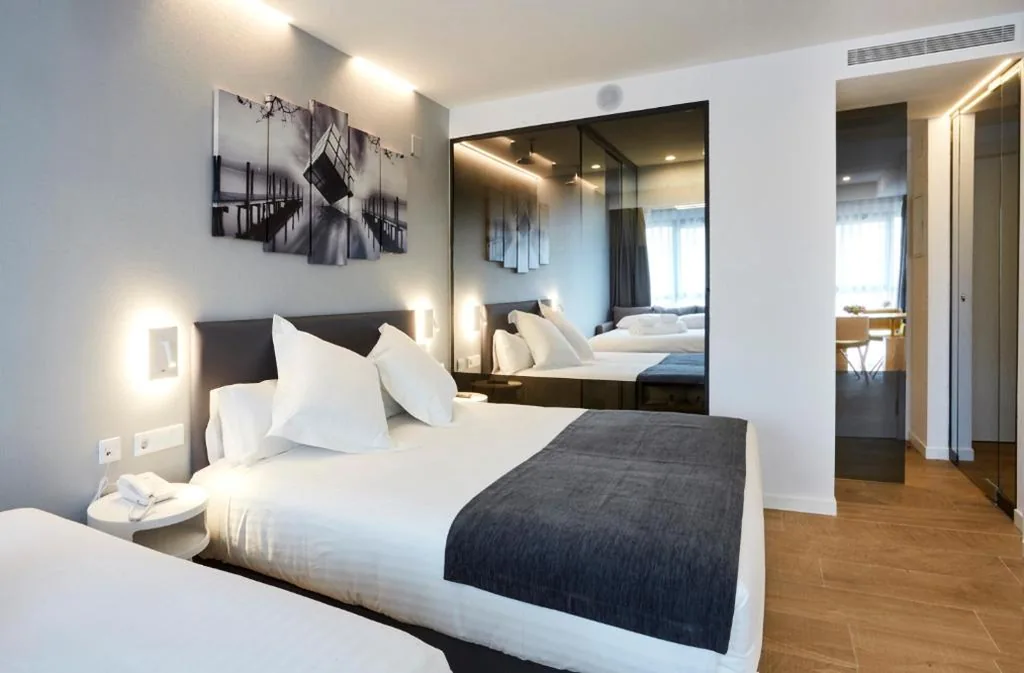 Quarto Familiar (2 adultos e 2 crianças) — Moontels Valencia Alameda 41