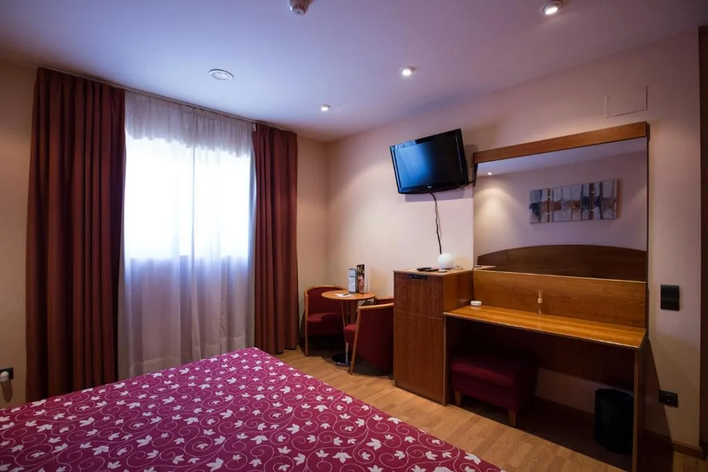 Quarto Duplo — Motel Emporio