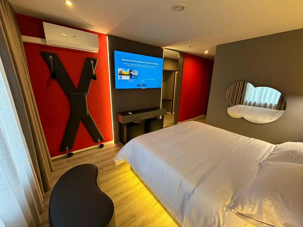 Chambre Deluxe - 1 grand lit — Motel Montecarlo