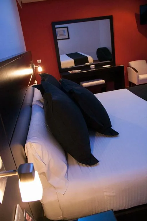 Quarto Duplo — Motel Paraiso