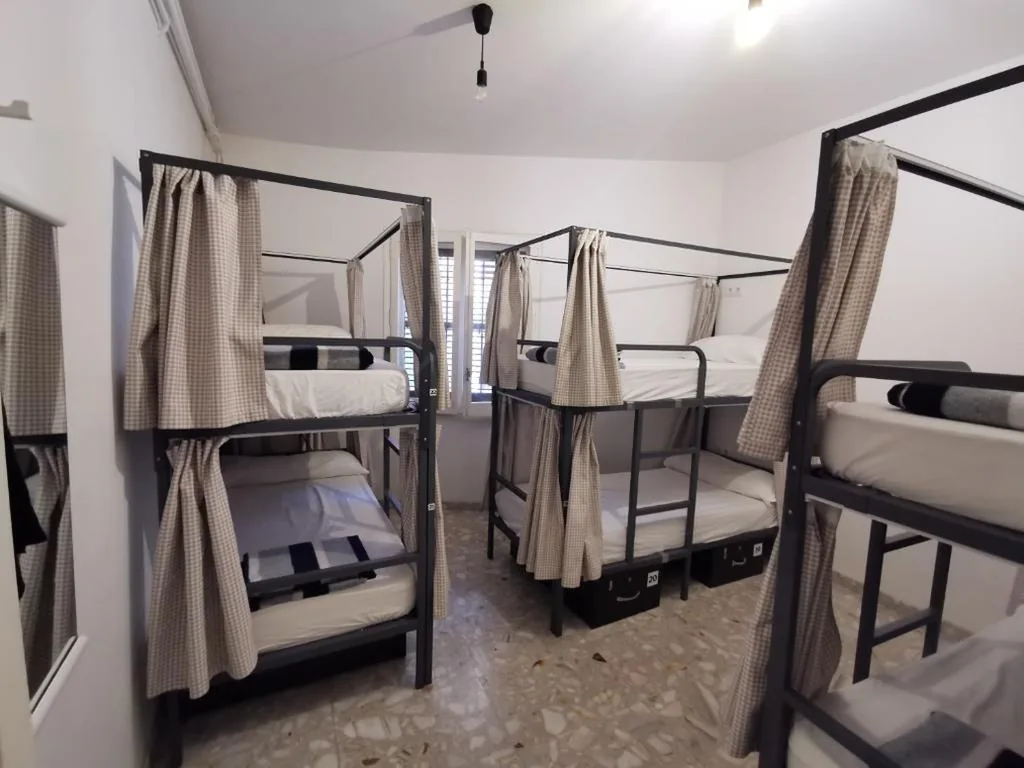 Bed in 6-Bed Mixed Dormitory Room — Mucha Masia Hostel Rural Urba