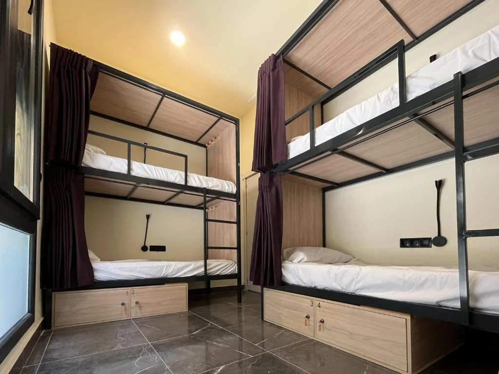 Cama en habitación compartida con 4 camas — Multi Hostel Lavapies
