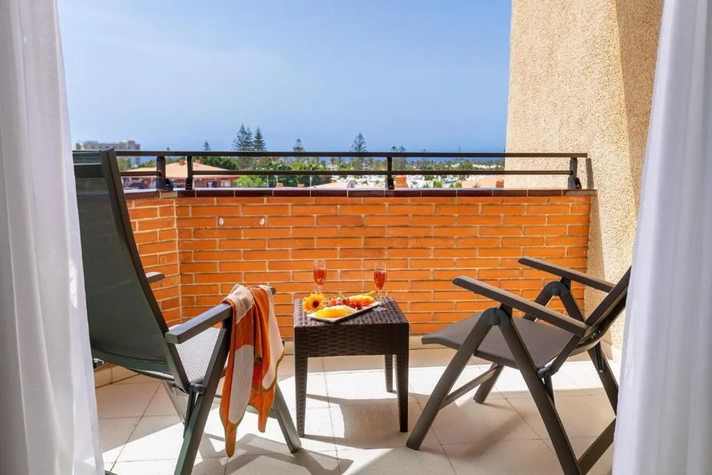 Camera doppia a uso singolo con vista sulla piscina — MUR Neptuno Gran Canaria - Adults Only