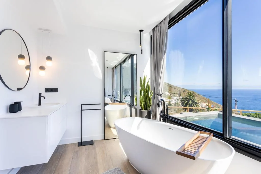 Casa con 2 camere da letto — MURU House Anaga