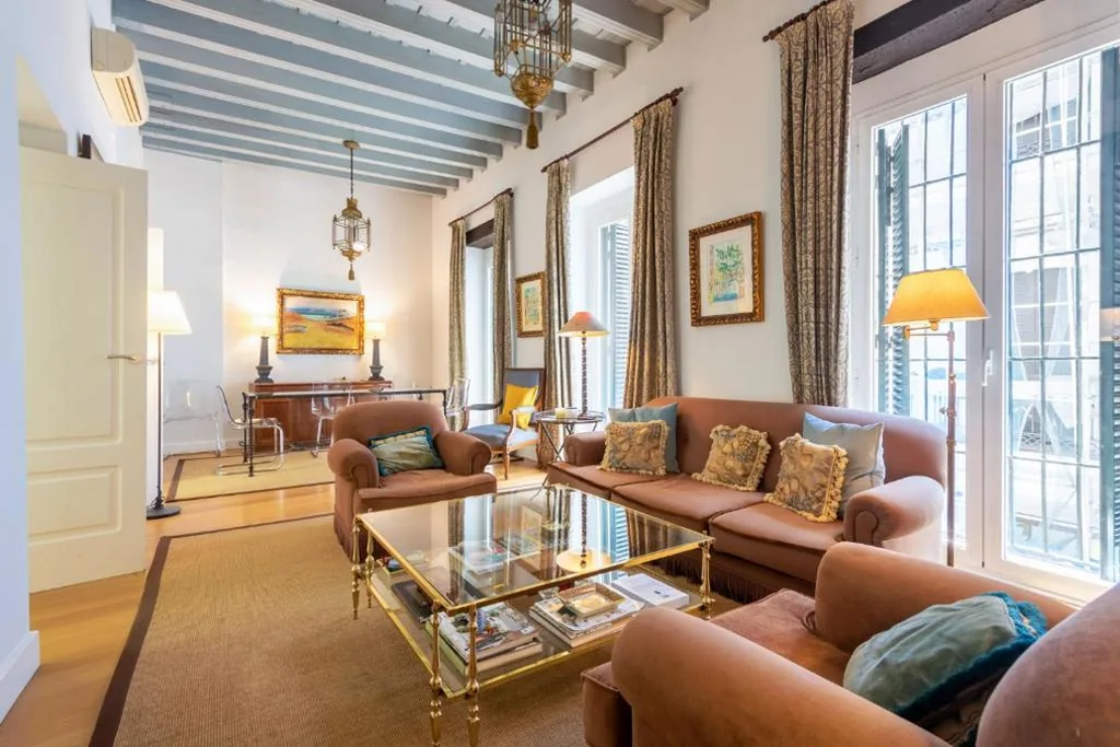 Villa — Museum Duplex and Patios, Historical Center, 8 pax