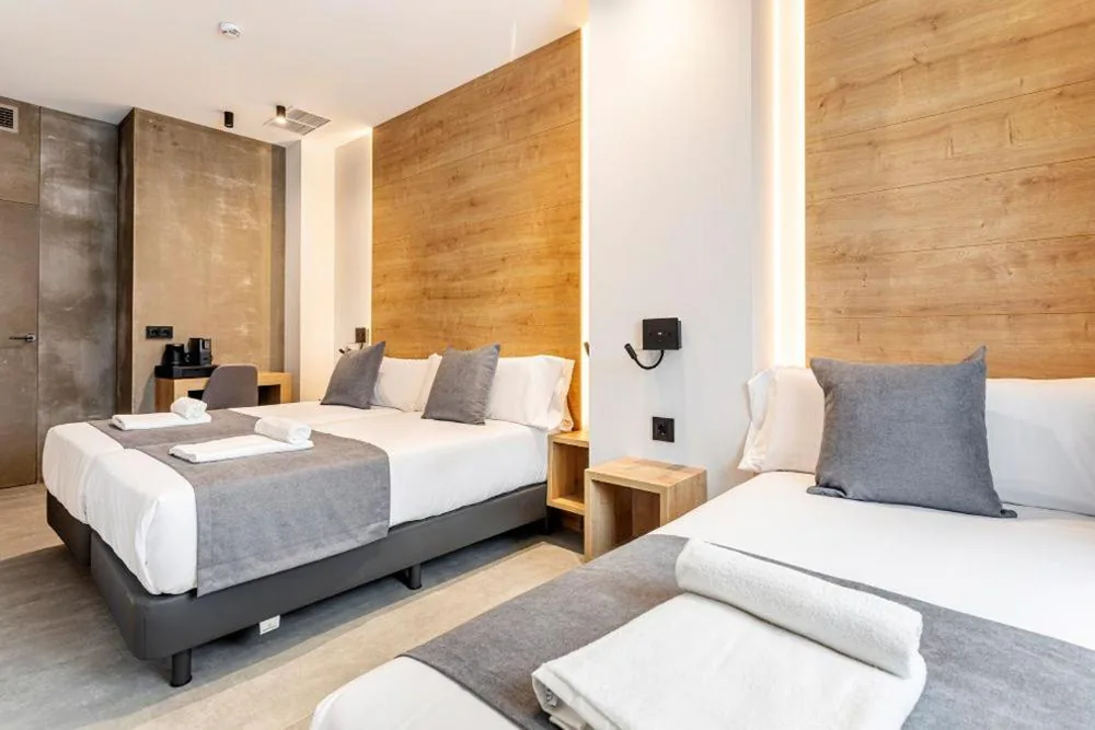 Camera tripla Basic — Nalu Ruzafa Boutique Rooms
