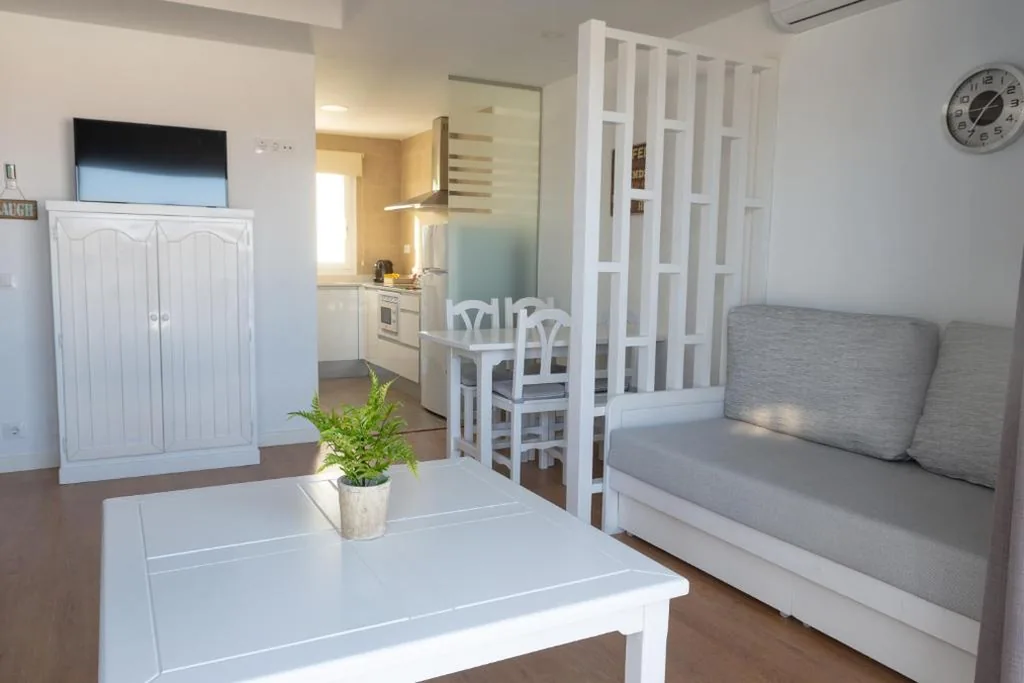 Apartamento Deluxe — Naranjos Resort Menorca