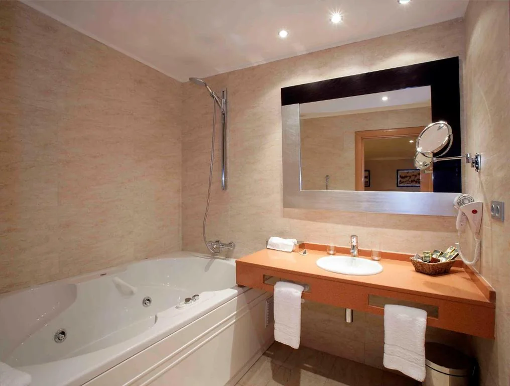 Chambre quadruple — Nastasi Hotel & Spa