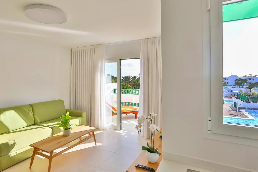 两卧室公寓（4位成人） — Nazaret Apartments