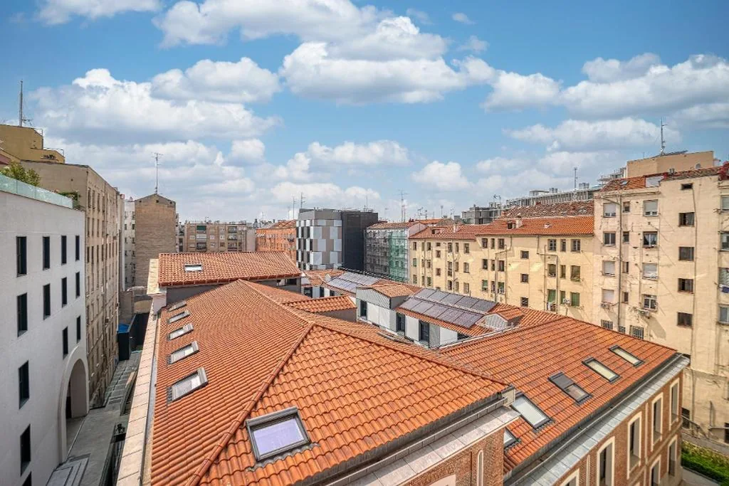 Double Room — Negresco Plaza España