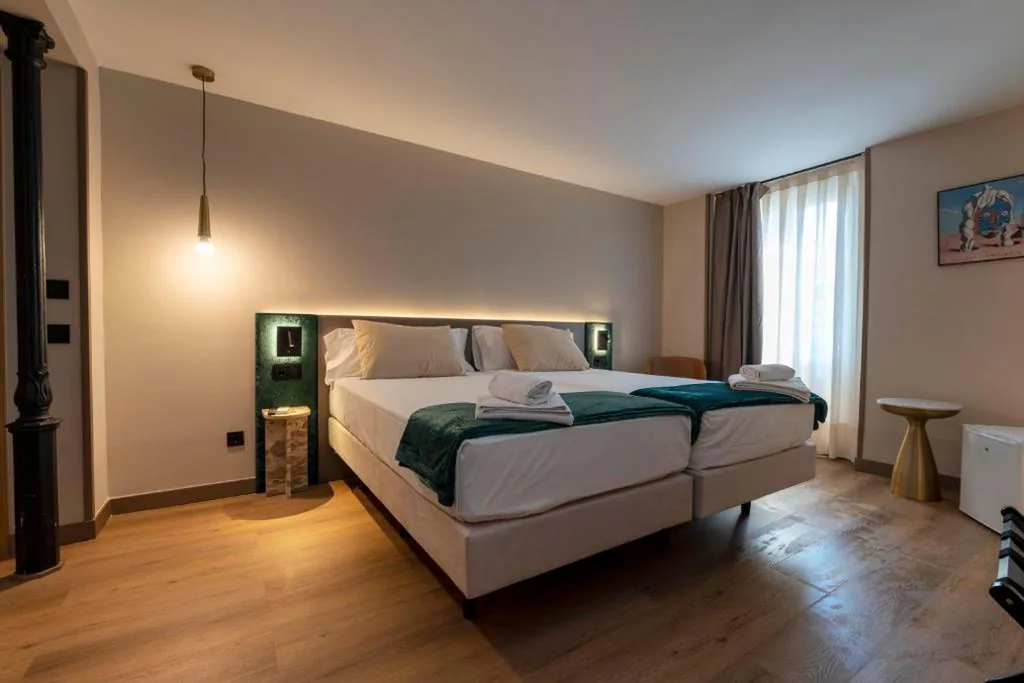 Deluxe-Doppelzimmer mit 1 oder 2 Betten — Negresco Plaza Mayor