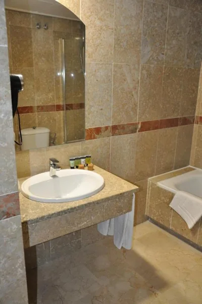 NEO HOTEL — foto 6