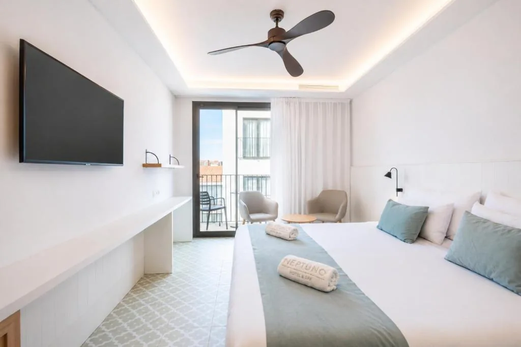 Doppelzimmer mit Balkon — Neptuno Hotel & SPA 4 Sup