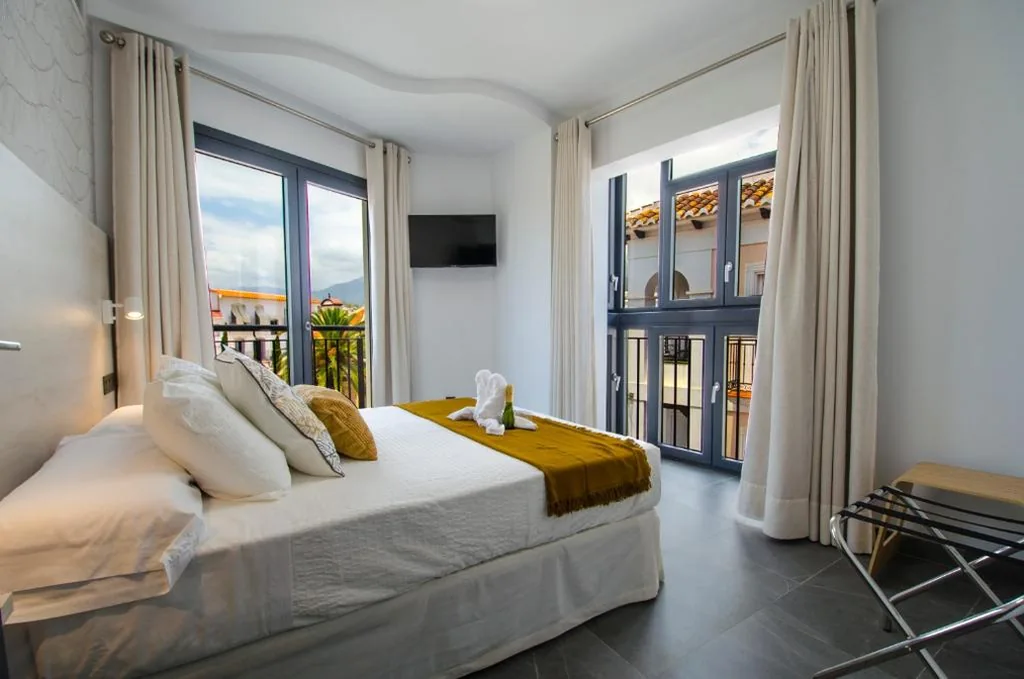NERJA-CENTRO-JACUZZI- MIRADOR DE LA ERMITA- Adults Recommended
