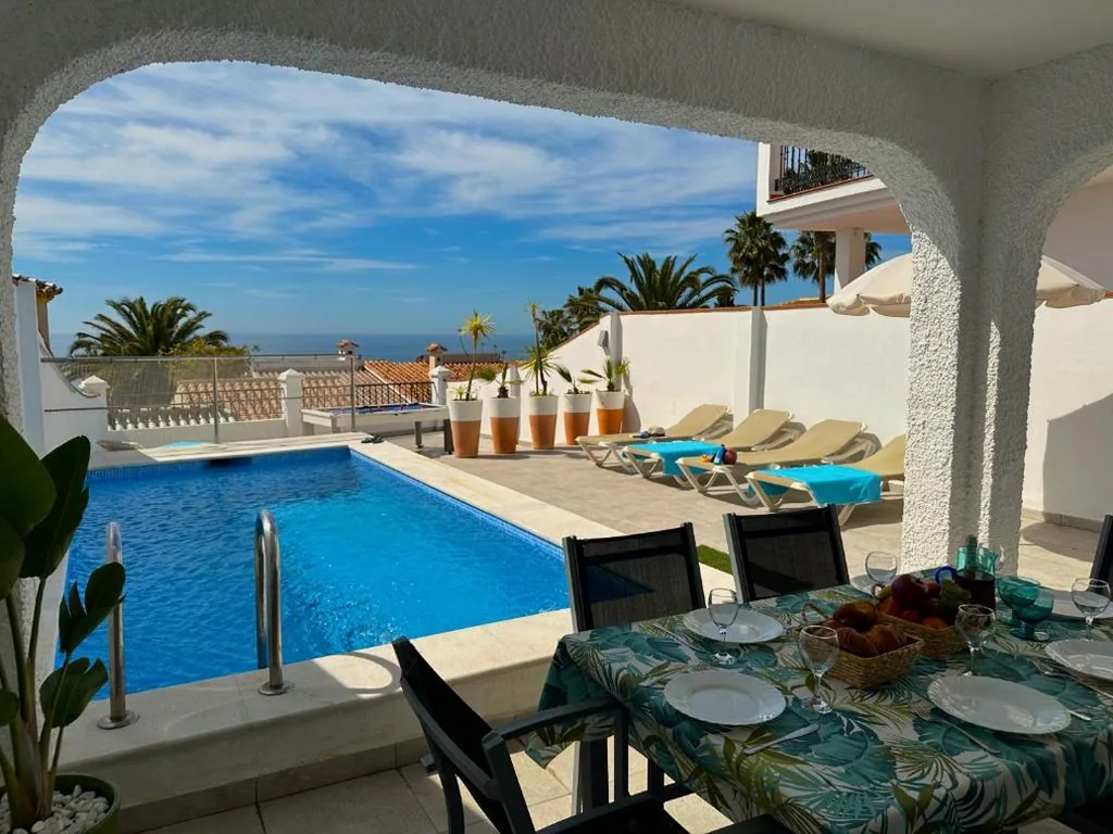 别墅 — Nerja Paradise Rentals - Villa Dos Ardillas