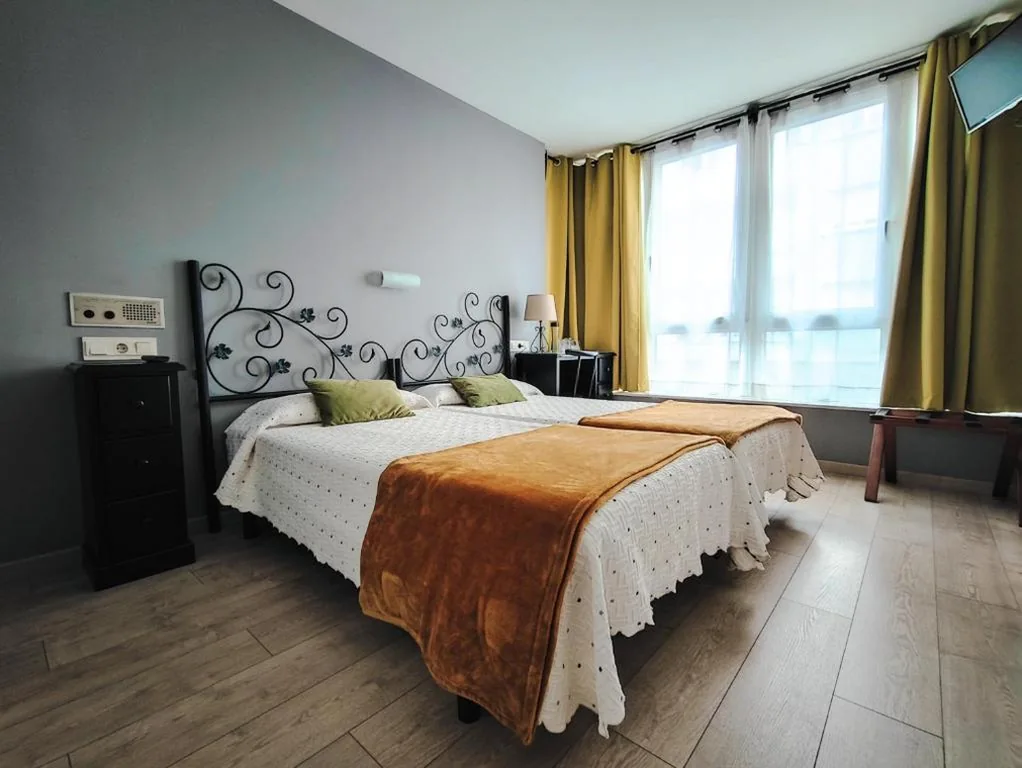 Habitación Doble - 2 camas — Nest El Camino