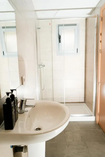 NEW ART BEACH HOSTEL- Albergue Juvenil — Foto 3