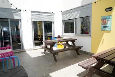 NEW ART BEACH HOSTEL- Albergue Juvenil — Foto 4