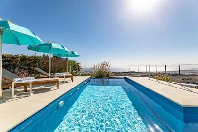 "NEW" Deluxe designer Villa Infinity, with Panoramic sea views,own exclusive heated private pool, subtropical gardens — foto 4