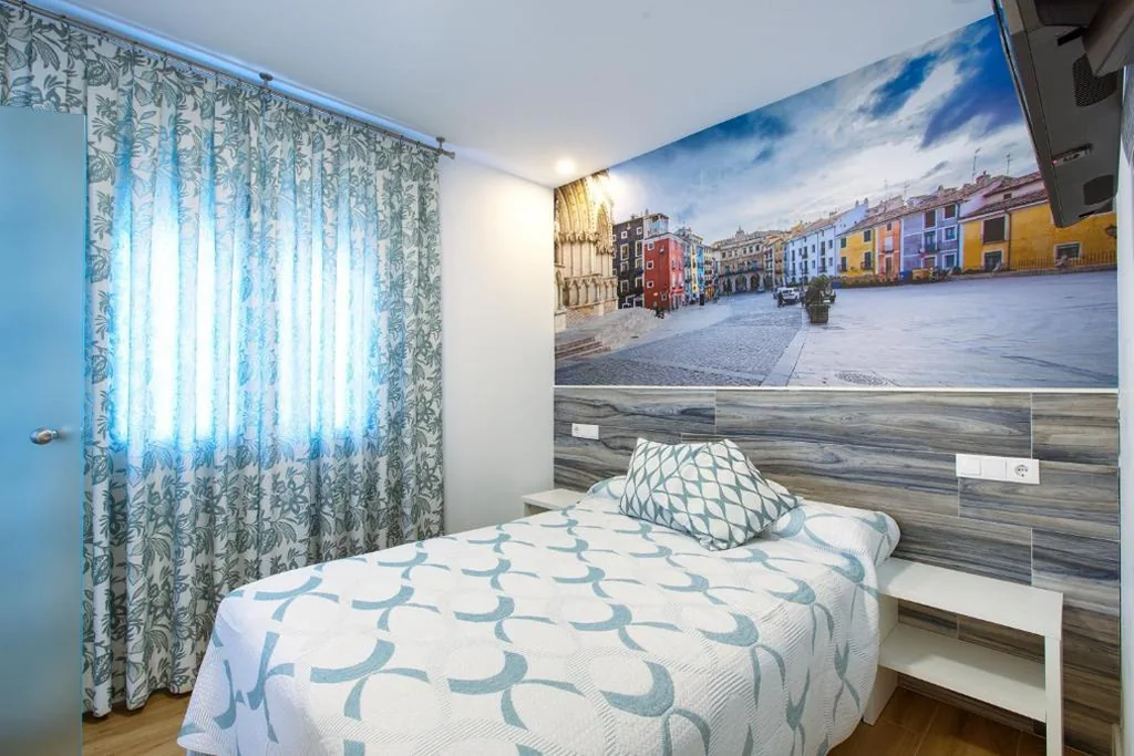 Habitación Doble con baño privado — New Hostal Cabañas