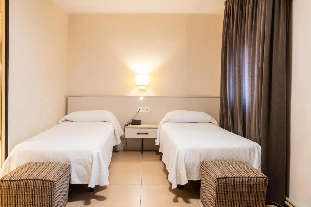 Junior Suite - Toegankelijk voor mensen met beperkte mobiliteit — New Hotel Colon