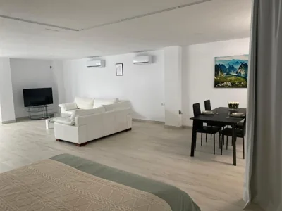 New - MiJa basement Loft Apartment steps from Beach - perfect for Sun and Sport Seekers — 照片 5