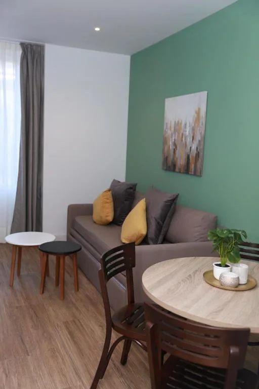 Appartamento con balcone — New Point Opera