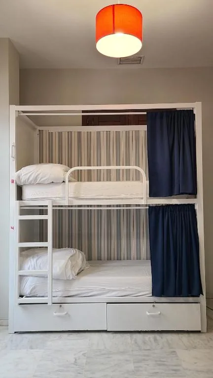 Letto in dormitorio condiviso da 6 posti — New Samay Hostel