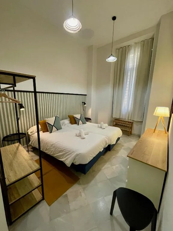 Camera doppia con bagno - 2 letti — New Samay Hostel