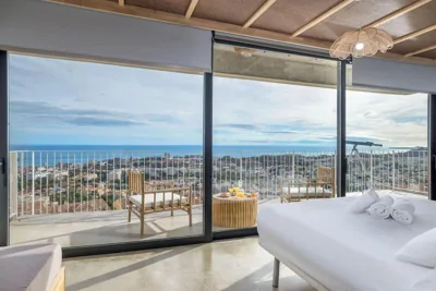 New, spacious villa with amazing views — Foto 2
