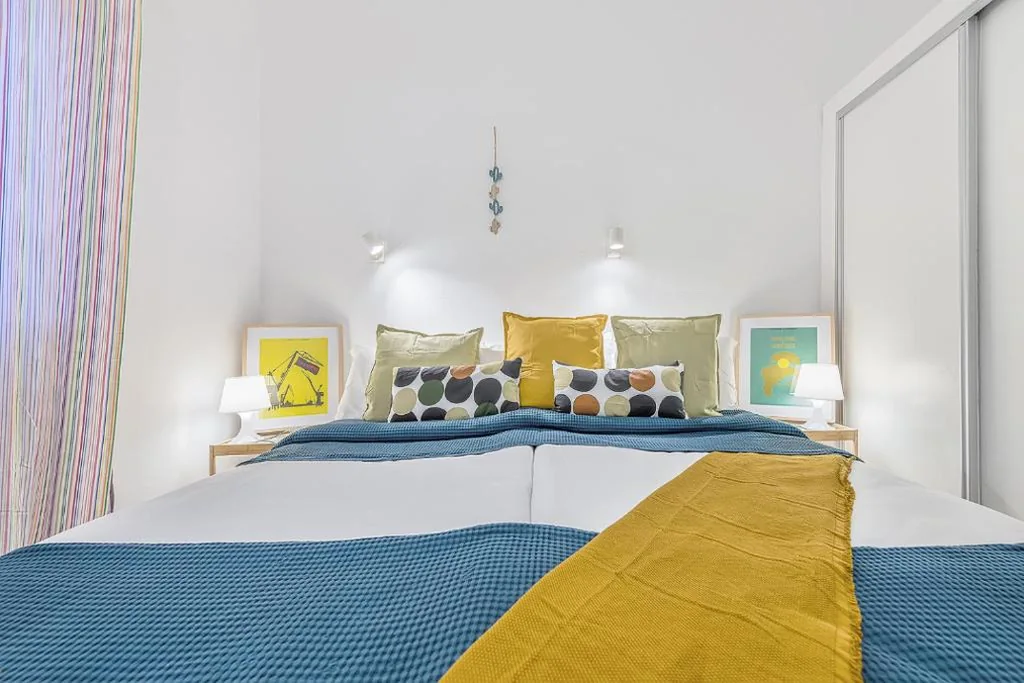 Newly renovated modern bungalow , near c.c yumbo