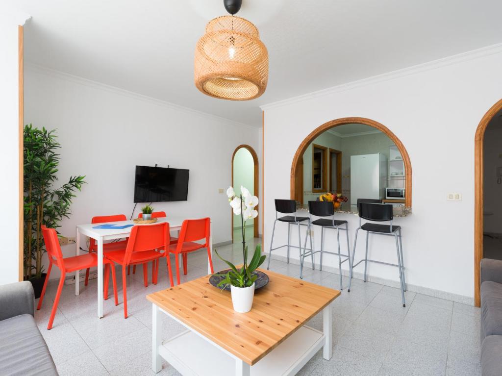Next to the beach 5 beds - Wifi by CanariasGetaway