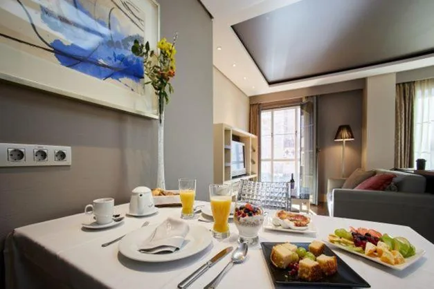 Deluxe套房 — Nexus Valladolid Suites & Hotel
