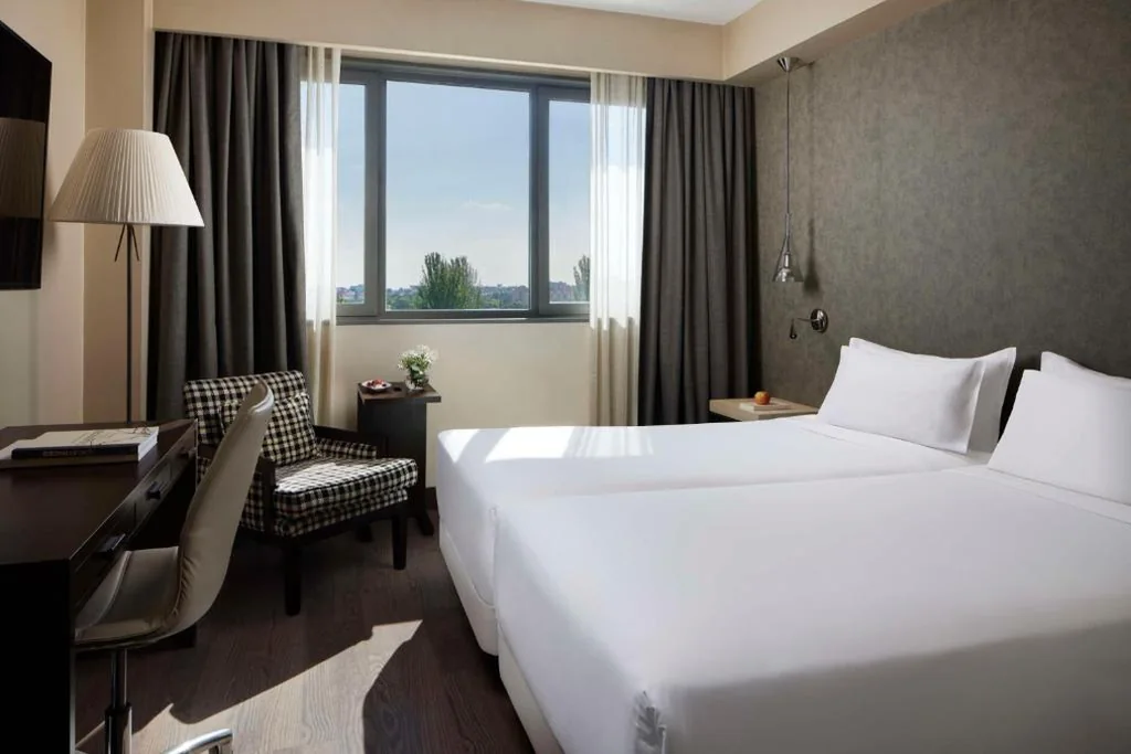 Standaard tweepersoonskamer - 1 of 2 bedden — NH Alcorcón