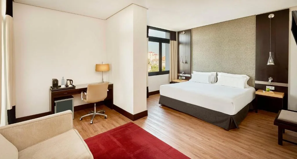 Junior Suite mit Terrasse — NH Avenida Jerez