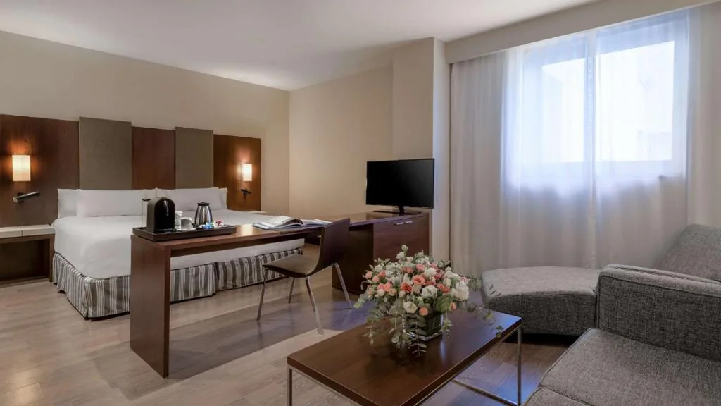Camera familiare (3 adulti) — NH Campo de Gibraltar